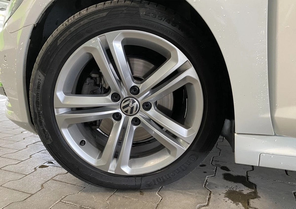 Volkswagen CC cena 69000 przebieg: 87000, rok produkcji 2016 z Łomża małe 106